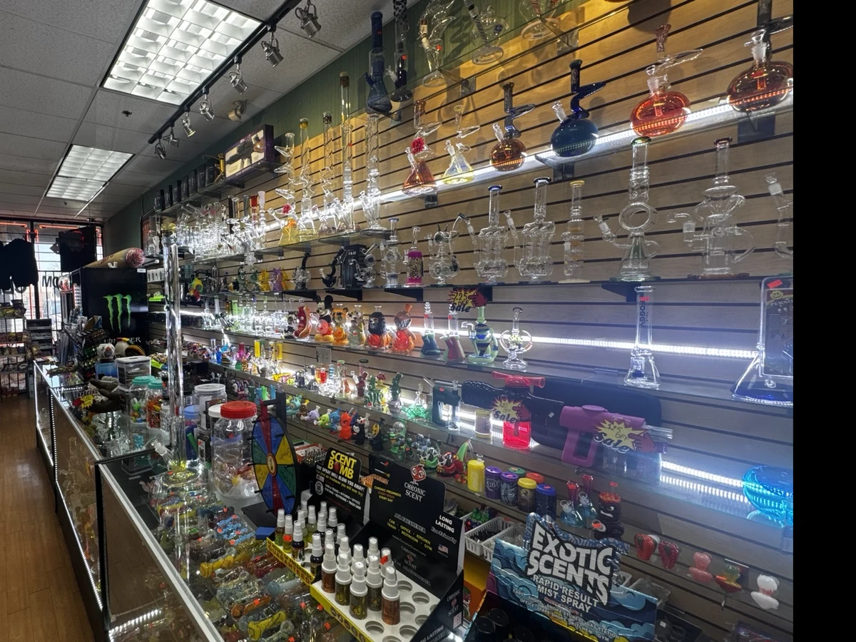 لفافات وأوراق